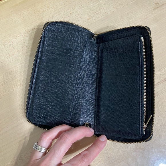 COACH Classic Black Leather Rectangular Wallet - Picture 4 of 7